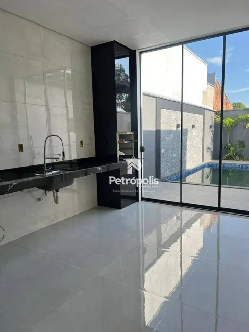 Sobrado com 3 quartos à venda, 200m2 em Plano Diretor Sul, Palmas - TO - imagem 6 Foto 6 de Sobrado com 3 quartos à venda, 200m2 em Plano Diretor Sul, Palmas - TO