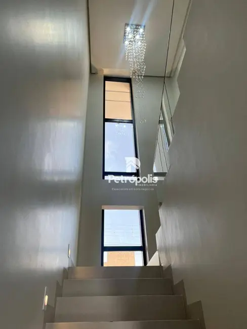Sobrado com 3 quartos à venda, 200m2 em Plano Diretor Sul, Palmas - TO - imagem 8 Foto 8 de Sobrado com 3 quartos à venda, 200m2 em Plano Diretor Sul, Palmas - TO