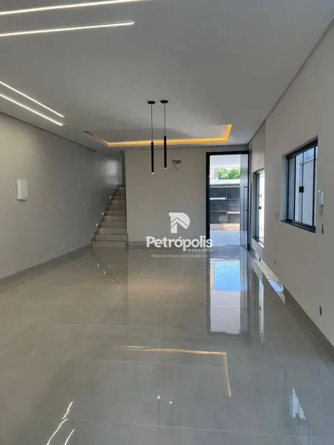 Sobrado com 3 quartos à venda, 200m2 em Plano Diretor Sul, Palmas - TO - imagem 4 Foto 4 de Sobrado com 3 quartos à venda, 200m2 em Plano Diretor Sul, Palmas - TO