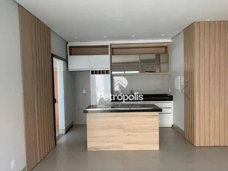 Foto 2 de Sobrado com 3 quartos à venda, 180m2 em Plano Diretor Expansão Sul, Palmas - TO