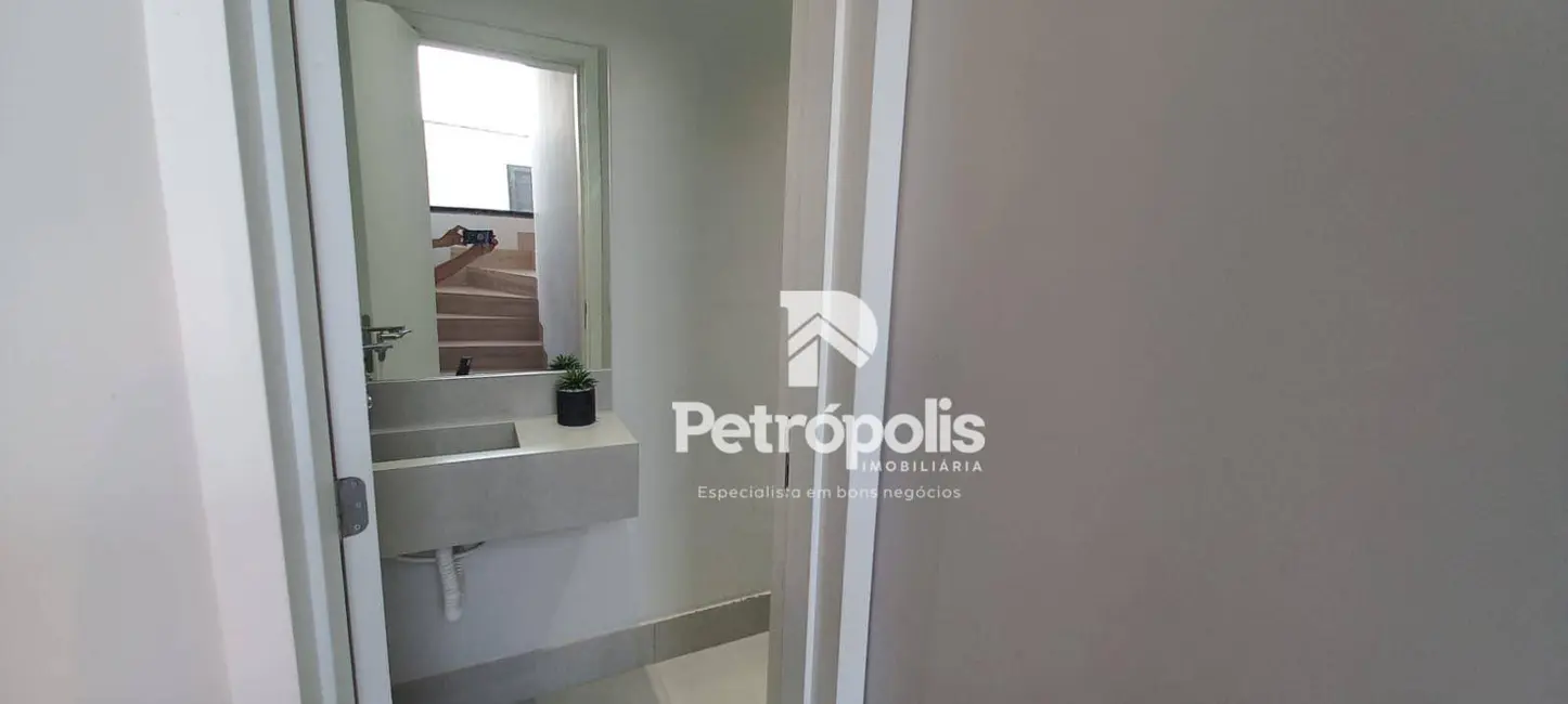 Foto 4 de Sobrado com 3 quartos à venda, 180m2 em Plano Diretor Expansão Sul, Palmas - TO