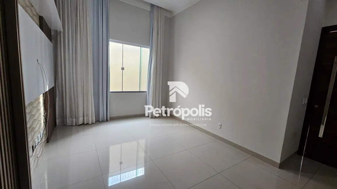Foto 3 de Casa com 3 quartos à venda, 360m2 em Plano Diretor Norte, Palmas - TO