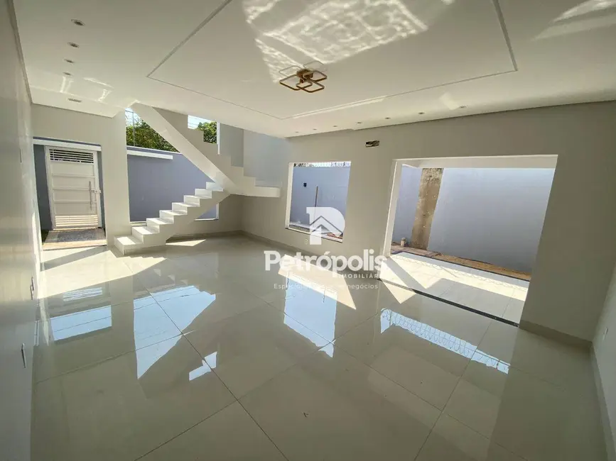 Sobrado com 4 quartos à venda, 180m2 em Plano Diretor Norte, Palmas - TO - imagem 6 Foto 6 de Sobrado com 4 quartos à venda, 180m2 em Plano Diretor Norte, Palmas - TO