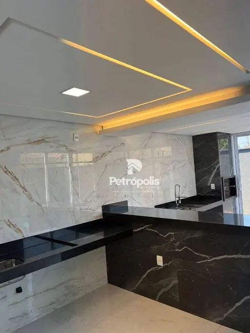 Foto 4 de Casa com 3 quartos à venda, 270m2 em Plano Diretor Sul, Palmas - TO