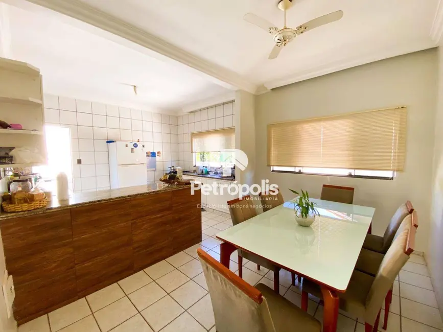 Foto 5 de Sobrado com 5 quartos à venda, 600m2 em Plano Diretor Norte, Palmas - TO