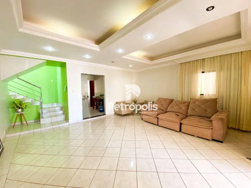 Foto 3 de Sobrado com 5 quartos à venda, 600m2 em Plano Diretor Norte, Palmas - TO