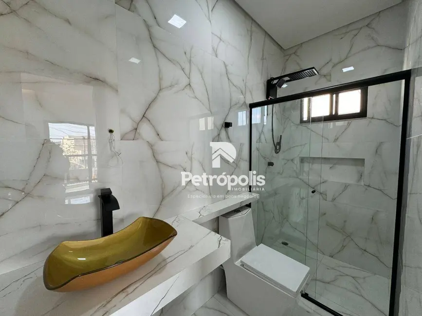 Foto 8 de Sobrado com 3 quartos à venda, 225m2 em Plano Diretor Sul, Palmas - TO