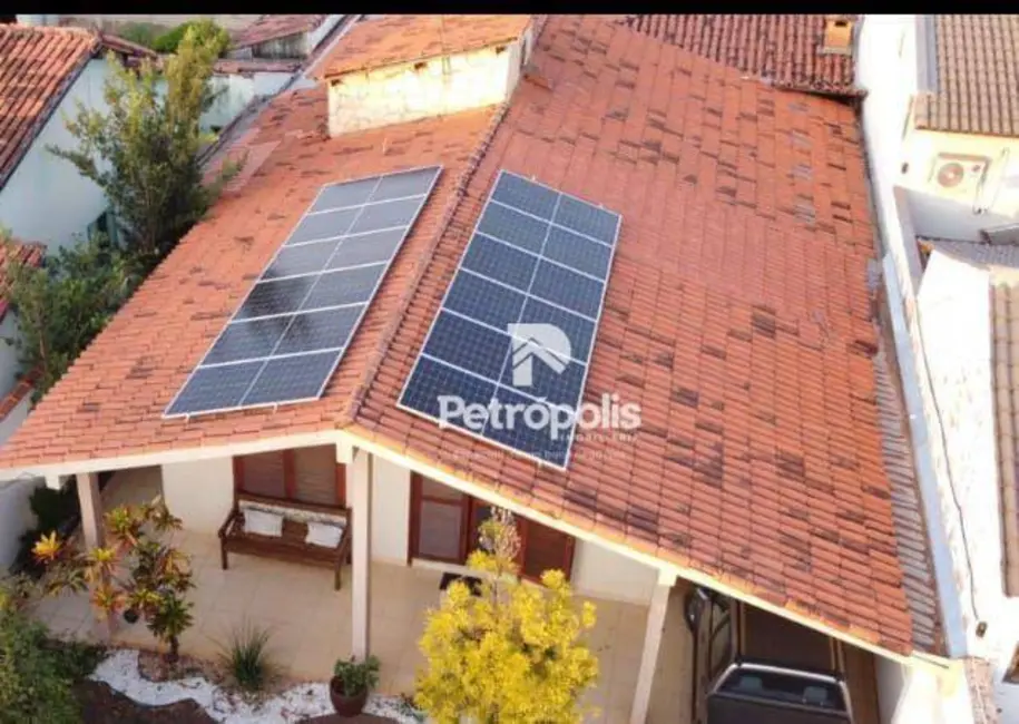 Casa com 3 quartos à venda, 360m2 em Plano Diretor Sul, Palmas - TO - imagem 4 Foto 4 de Casa com 3 quartos à venda, 360m2 em Plano Diretor Sul, Palmas - TO