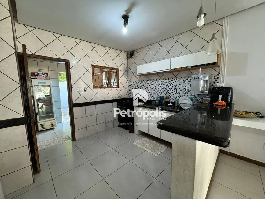 Casa com 3 quartos à venda, 373m2 em Plano Diretor Norte, Palmas - TO - imagem 3 Foto 3 de Casa com 3 quartos à venda, 373m2 em Plano Diretor Norte, Palmas - TO