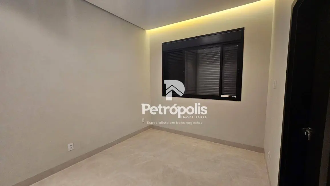 Foto 8 de Casa com 3 quartos à venda, 360m2 em Plano Diretor Sul, Palmas - TO