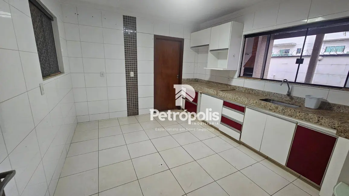 Foto 7 de Sobrado com 5 quartos à venda, 315m2 em Plano Diretor Norte, Palmas - TO