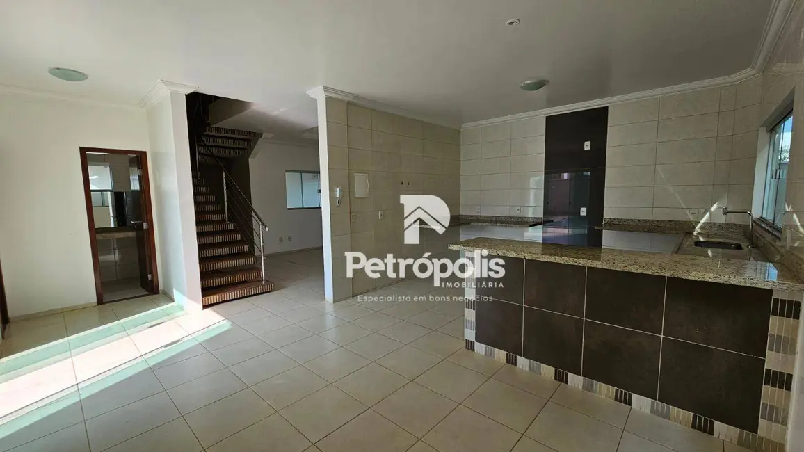 Sobrado com 4 quartos à venda, 461m2 em Plano Diretor Sul, Palmas - TO - imagem 6 Foto 6 de Sobrado com 4 quartos à venda, 461m2 em Plano Diretor Sul, Palmas - TO