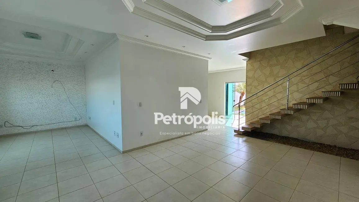Sobrado com 4 quartos à venda, 461m2 em Plano Diretor Sul, Palmas - TO - imagem 3 Foto 3 de Sobrado com 4 quartos à venda, 461m2 em Plano Diretor Sul, Palmas - TO