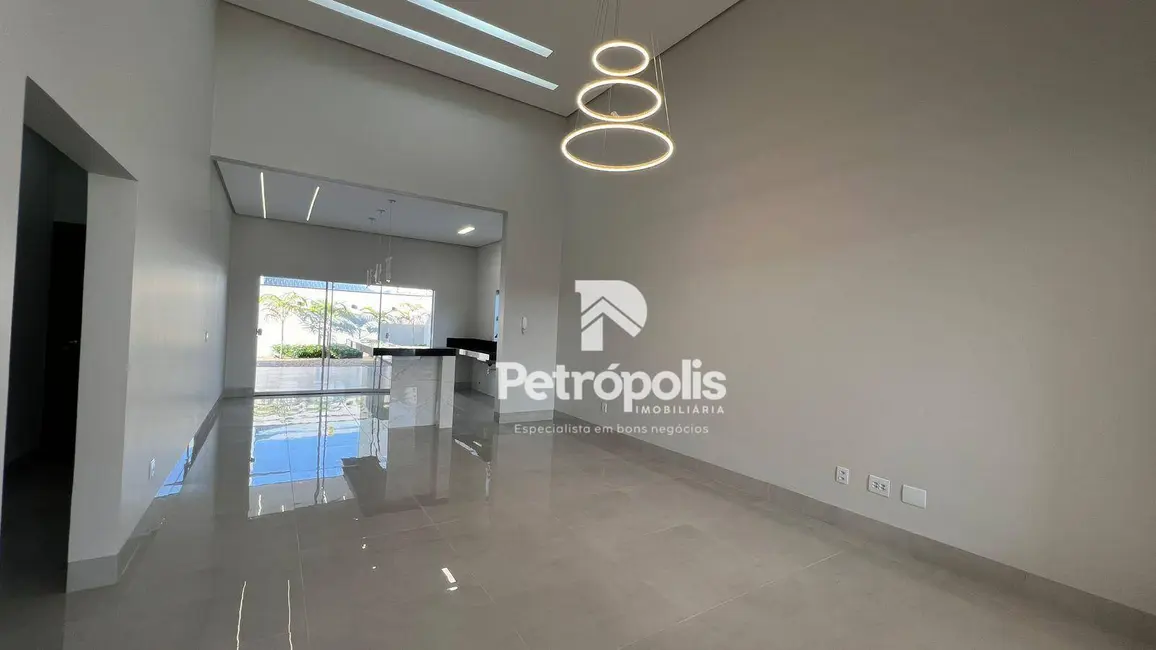 Casa com 3 quartos à venda, 360m2 em Plano Diretor Sul, Palmas - TO - imagem 3 Foto 3 de Casa com 3 quartos à venda, 360m2 em Plano Diretor Sul, Palmas - TO