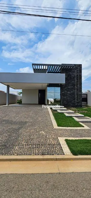 Foto 1 de Casa de Condomínio com 3 quartos à venda, 400m2 em Plano Diretor Sul, Palmas - TO