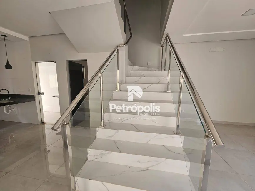 Foto 8 de Sobrado com 3 quartos à venda, 175m2 em Plano Diretor Sul, Palmas - TO