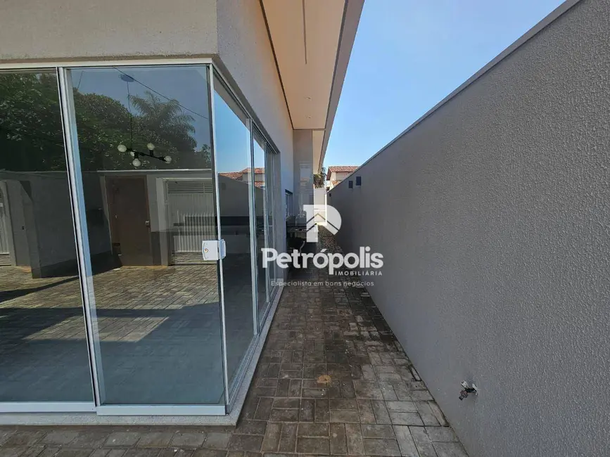 Foto 2 de Casa com 3 quartos à venda, 161m2 em Plano Diretor Sul, Palmas - TO