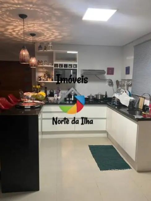 Foto 9 de Casa com 4 quartos à venda, 170m2 em São João do Rio Vermelho, Florianopolis - SC