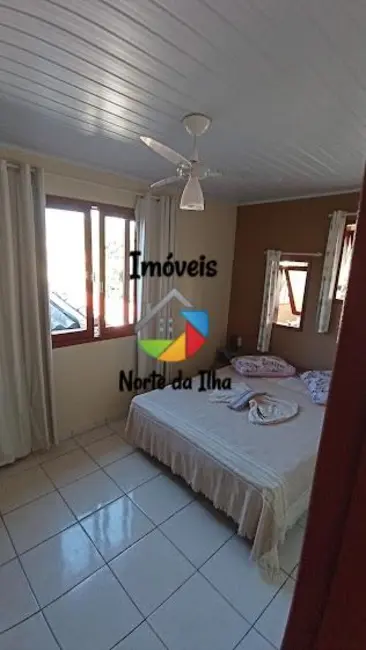 Foto 2 de Casa com 2 quartos para alugar, 75m2 em Ponta das Canas, Florianopolis - SC