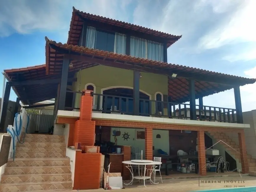 Foto 2 de Casa de Condomínio com 4 quartos à venda em Arraial Do Cabo - RJ