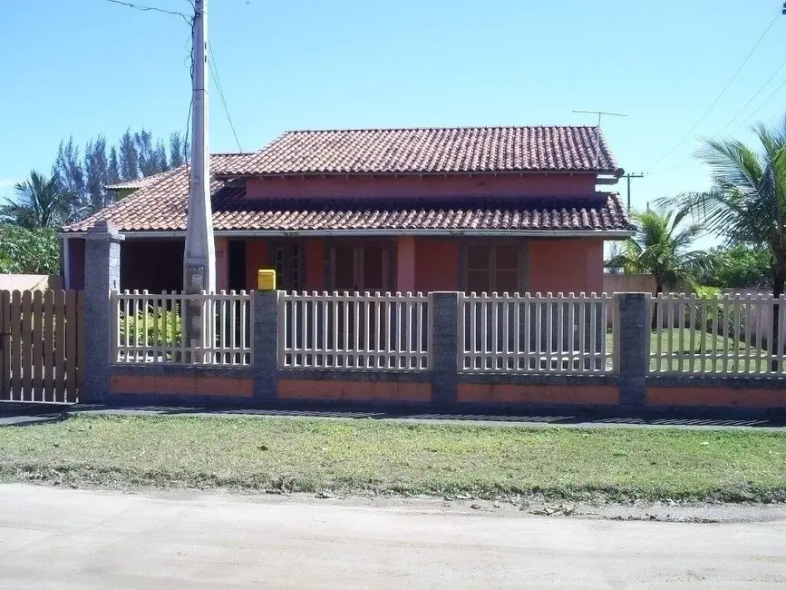 Foto 1 de Casa com 4 quartos à venda, 450m2 em Praia Seca, Araruama - RJ