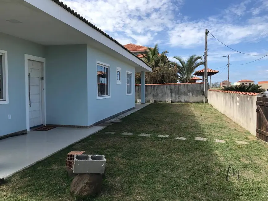 Foto 3 de Casa com 4 quartos à venda, 605m2 em Araruama - RJ