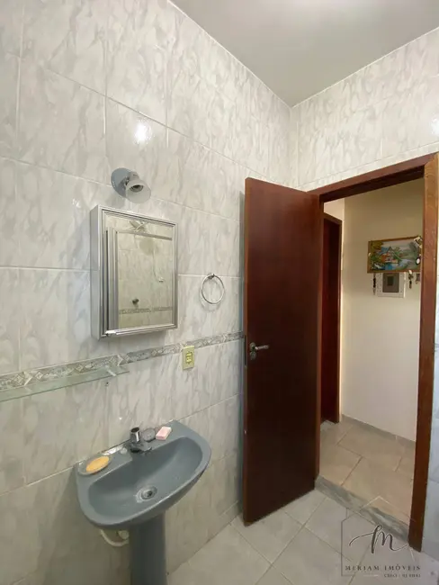 Foto 7 de Casa com 4 quartos à venda em Araruama - RJ