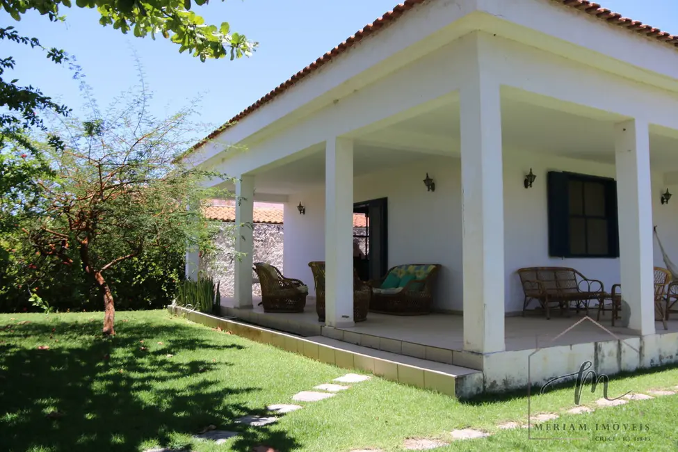 Foto 2 de Casa com 6 quartos à venda, 720m2 em Praia Seca, Araruama - RJ