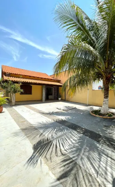 Foto 3 de Casa com 2 quartos à venda em Araruama - RJ