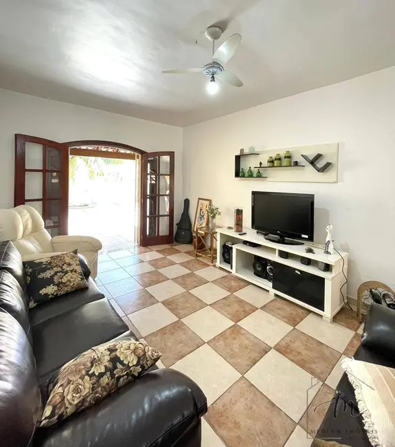 Foto 5 de Casa com 2 quartos à venda em Araruama - RJ