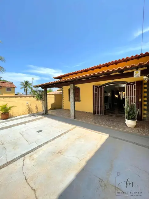 Foto 2 de Casa com 2 quartos à venda em Araruama - RJ