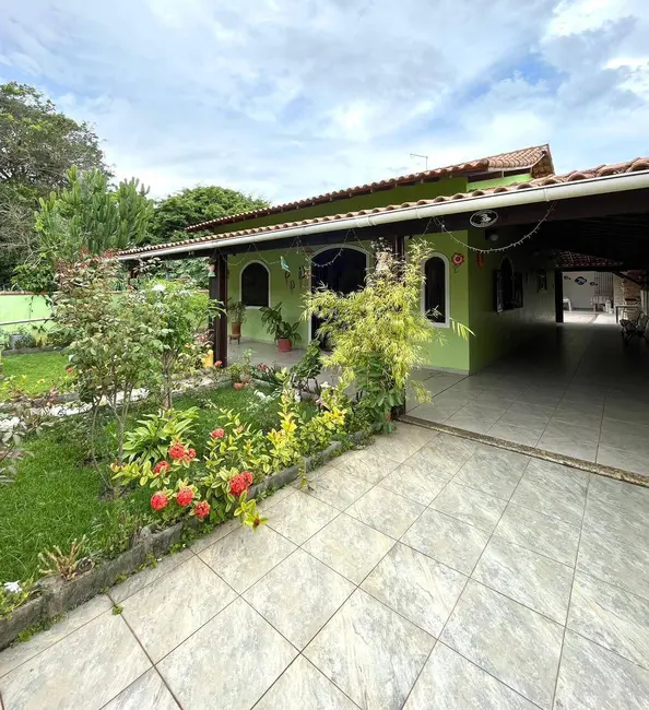 Foto 2 de Casa com 6 quartos à venda, 360m2 em Praia Seca, Araruama - RJ