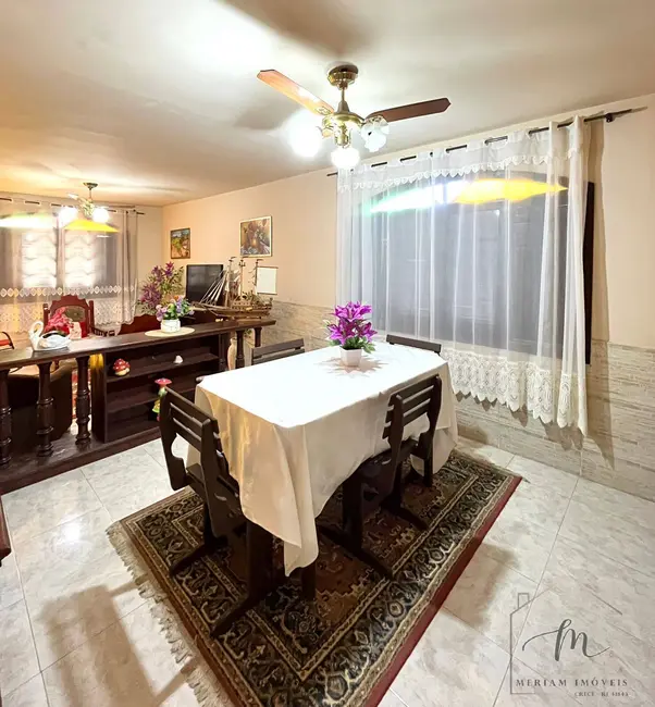 Foto 7 de Casa com 2 quartos à venda, 600m2 em Araruama - RJ