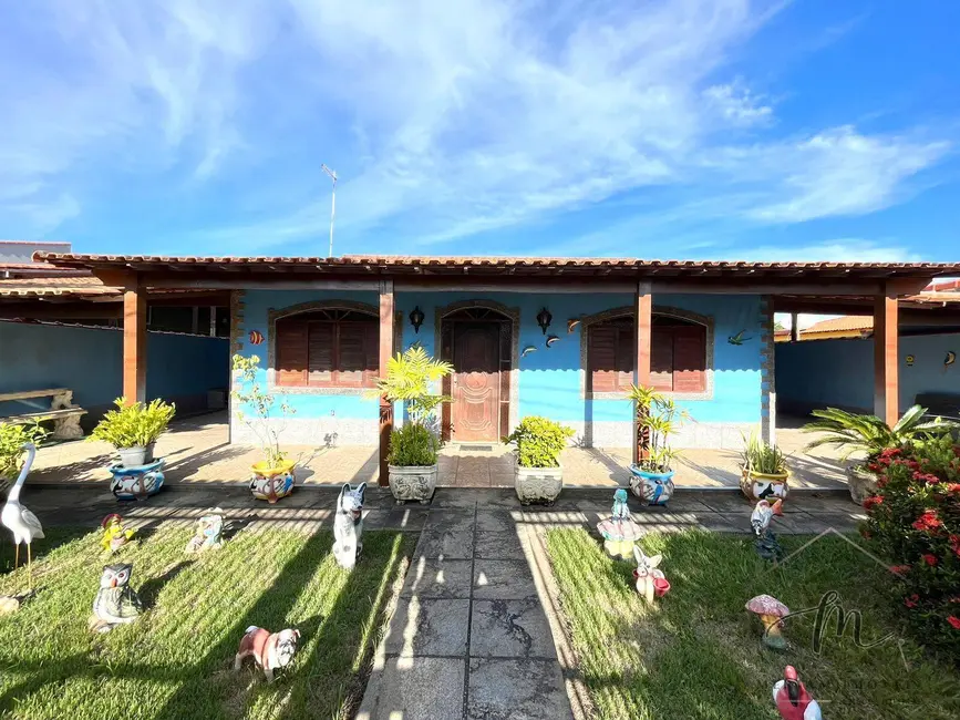 Foto 2 de Casa com 2 quartos à venda, 600m2 em Araruama - RJ