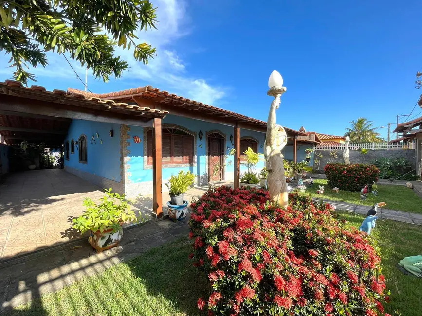 Foto 3 de Casa com 2 quartos à venda, 600m2 em Araruama - RJ