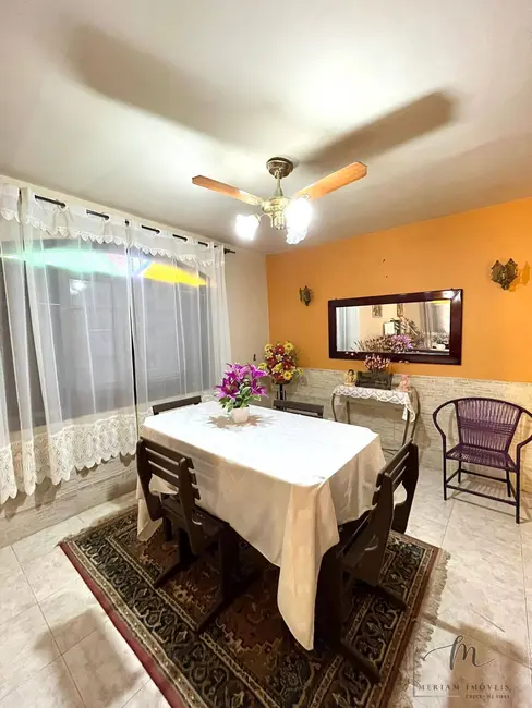 Foto 8 de Casa com 2 quartos à venda, 600m2 em Araruama - RJ