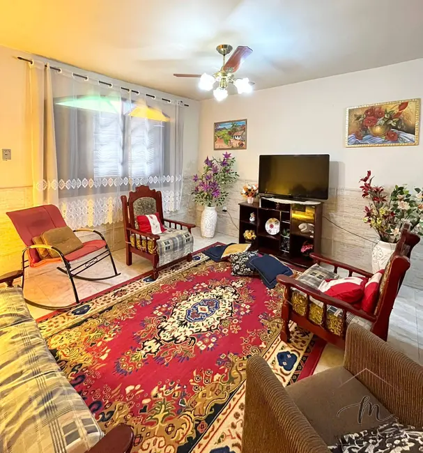 Foto 5 de Casa com 2 quartos à venda, 600m2 em Araruama - RJ