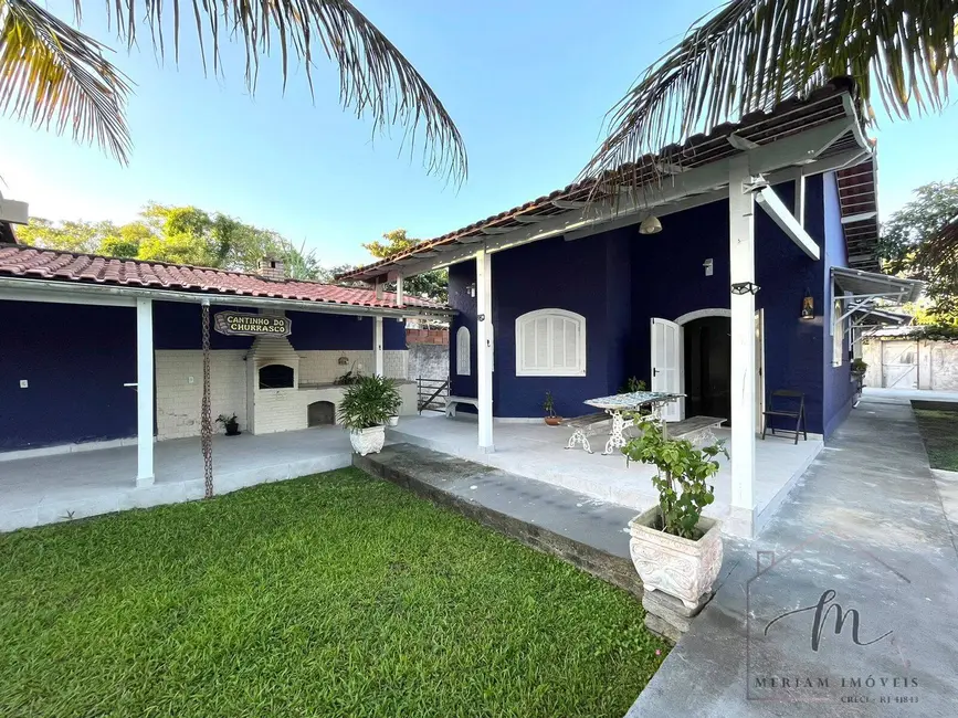 Foto 2 de Casa com 2 quartos à venda, 613m2 em Araruama - RJ