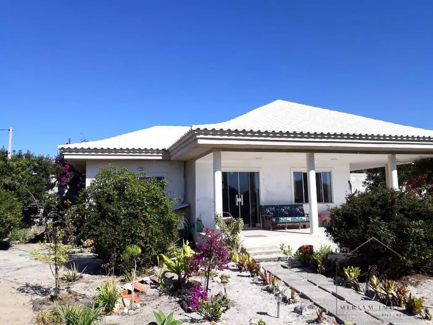 Foto 1 de Casa de Condomínio com 1 quarto à venda, 475m2 em Arraial Do Cabo - RJ