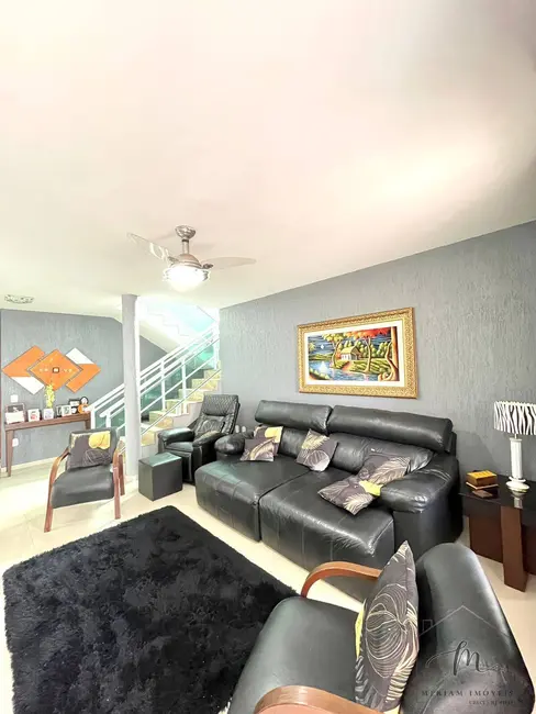 Casa com 8 quartos à venda, 640m2 em Praia Seca, Araruama - RJ - imagem 3 Foto 3 de Casa com 8 quartos à venda, 640m2 em Praia Seca, Araruama - RJ