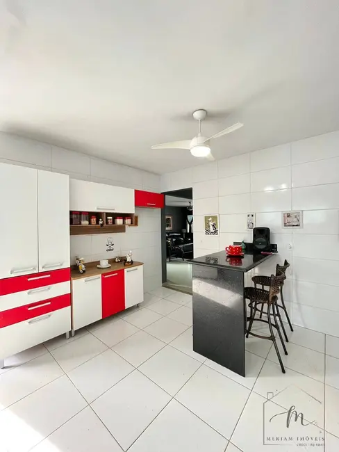 Casa com 8 quartos à venda, 640m2 em Praia Seca, Araruama - RJ - imagem 7 Foto 7 de Casa com 8 quartos à venda, 640m2 em Praia Seca, Araruama - RJ