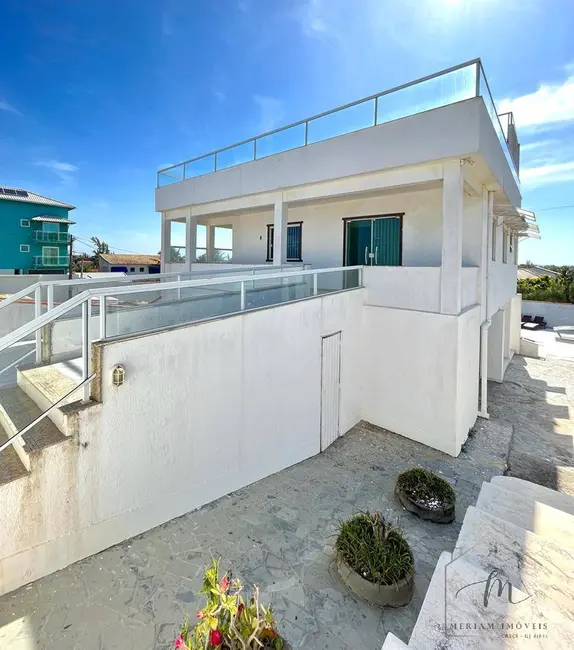 Foto 1 de Casa com 5 quartos à venda em Praia Seca, Araruama - RJ