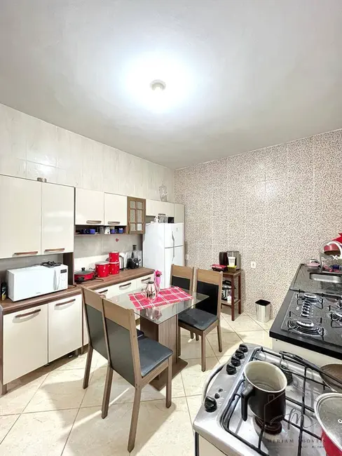 Foto 7 de Casa com 1 quarto à venda, 288m2 em Araruama - RJ