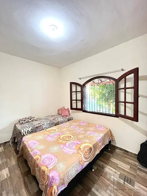 Foto 8 de Casa com 1 quarto à venda, 288m2 em Araruama - RJ