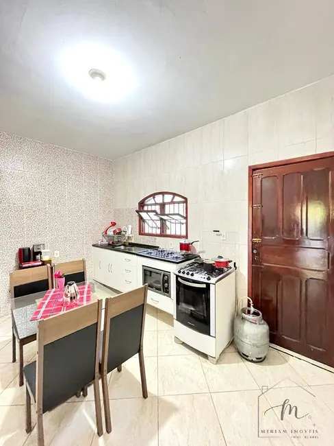 Foto 5 de Casa com 1 quarto à venda, 288m2 em Araruama - RJ