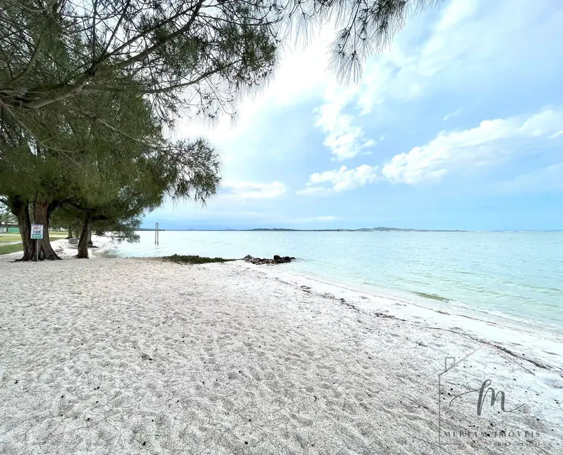 Foto 5 de Lote de Condomínio à venda em Arraial Do Cabo - RJ