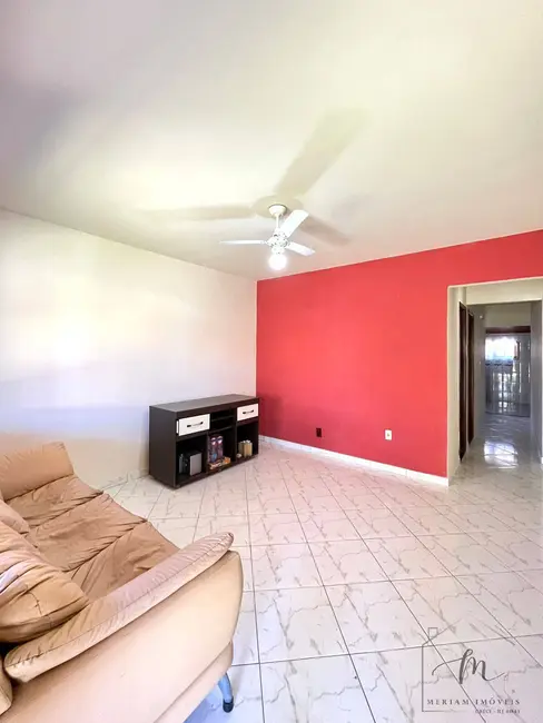 Foto 4 de Casa com 5 quartos à venda, 450m2 em Araruama - RJ