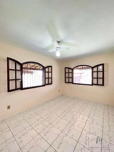 Foto 9 de Casa com 5 quartos à venda, 450m2 em Araruama - RJ