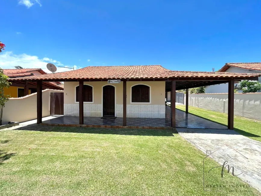 Foto 3 de Casa com 5 quartos à venda, 450m2 em Araruama - RJ
