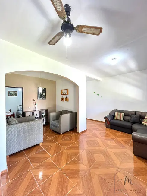 Casa com 3 quartos à venda em Praia Seca, Araruama - RJ - imagem 4 Foto 4 de Casa com 3 quartos à venda em Praia Seca, Araruama - RJ